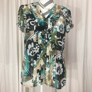 East 5th short sleeve blouse